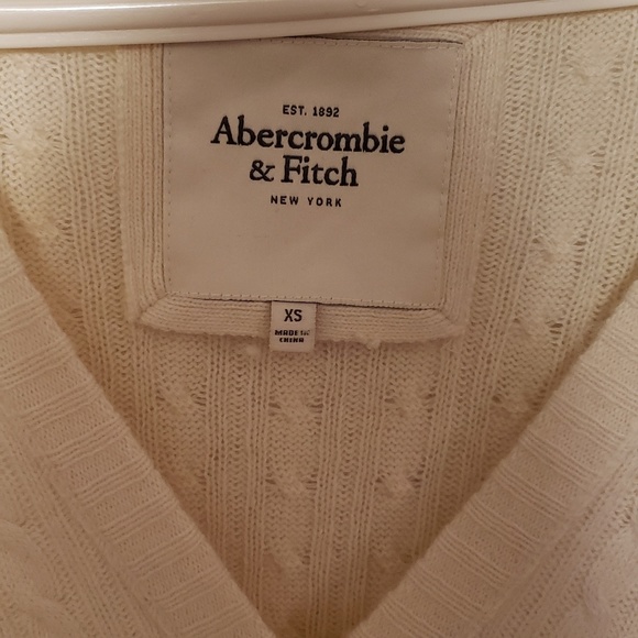 Sweater - Picture 2 of 2